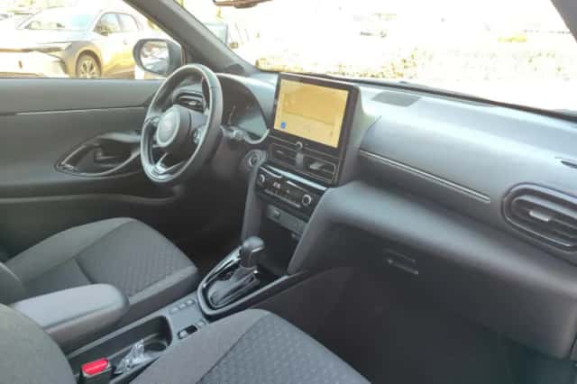 Toyota Yaris Cross (2024) thumbnail 73