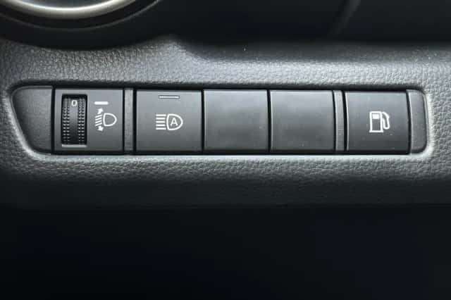 Toyota C hr (2024) thumbnail 18