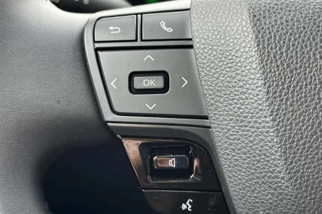 Toyota C hr (2024) thumbnail 20