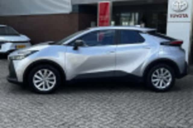 Toyota C hr (2024) thumbnail 38