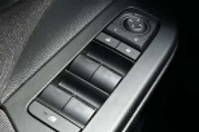 Toyota C hr (2024) thumbnail 44
