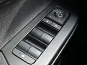 Toyota C hr (2024) thumbnail 44