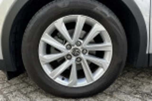 Toyota C hr (2024) thumbnail 59