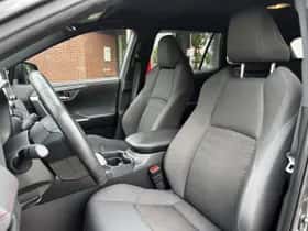 Toyota RAV4 (2021) thumbnail 13