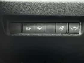 Toyota RAV4 (2021) thumbnail 18