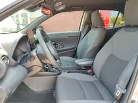 Toyota Yaris Cross (2024) thumbnail 14