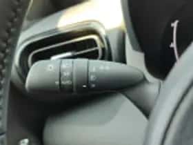 Toyota Yaris Cross (2024) thumbnail 48