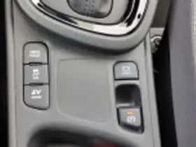 Toyota Yaris Cross (2024) thumbnail 59