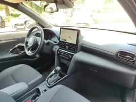 Toyota Yaris Cross (2024) thumbnail 8