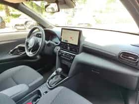 Toyota Yaris Cross (2024) thumbnail 73