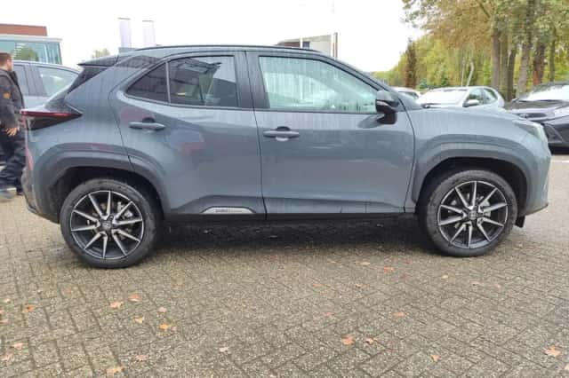 Toyota Yaris Cross (2025) thumbnail 12