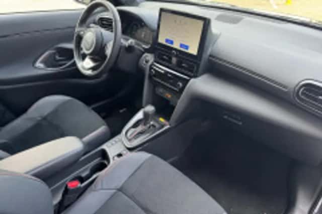 Toyota Yaris Cross (2025) thumbnail 4