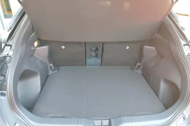 Toyota Yaris Cross (2025) thumbnail 35