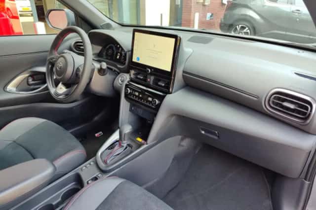 Toyota Yaris Cross (2025) thumbnail 87