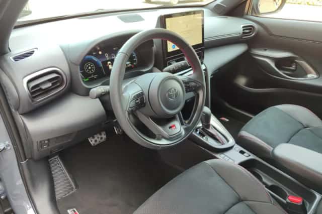 Toyota Yaris Cross (2025) thumbnail 89