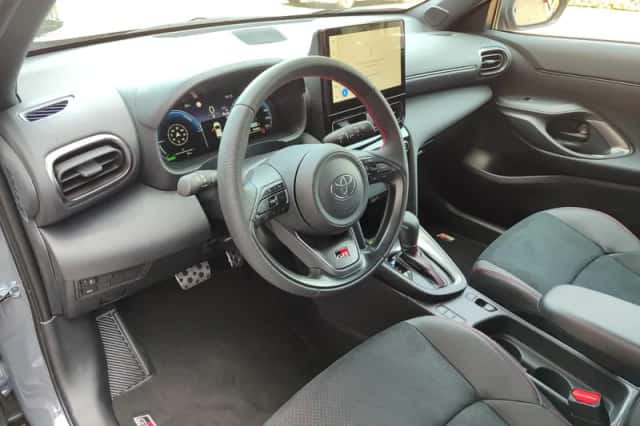 Toyota Yaris Cross (2025) thumbnail 10