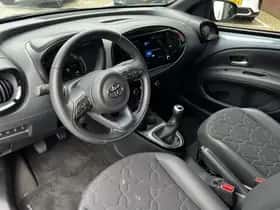 Toyota Aygo X (2025) thumbnail 2