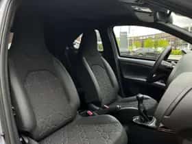 Toyota Aygo X (2025) thumbnail 16