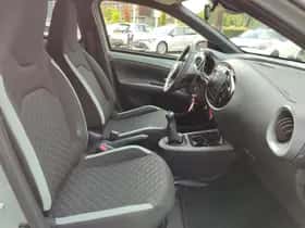 Toyota Aygo X (2025) thumbnail 30