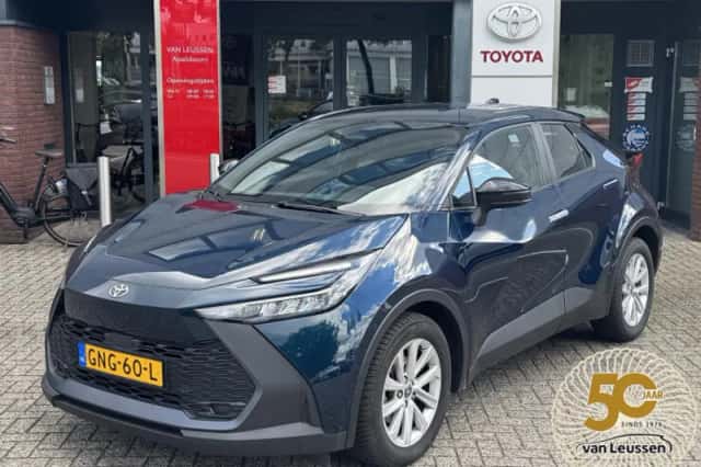 Toyota C hr (2024) thumbnail 1