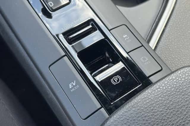 Toyota C hr (2024) thumbnail 24