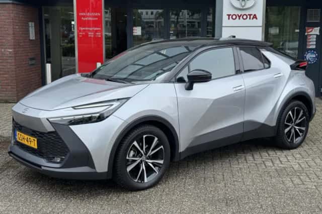Toyota C hr (2024) thumbnail 1