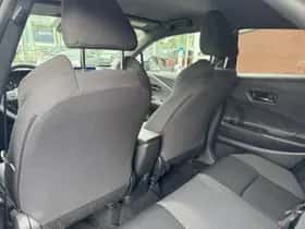 Toyota C hr (2024) thumbnail 14