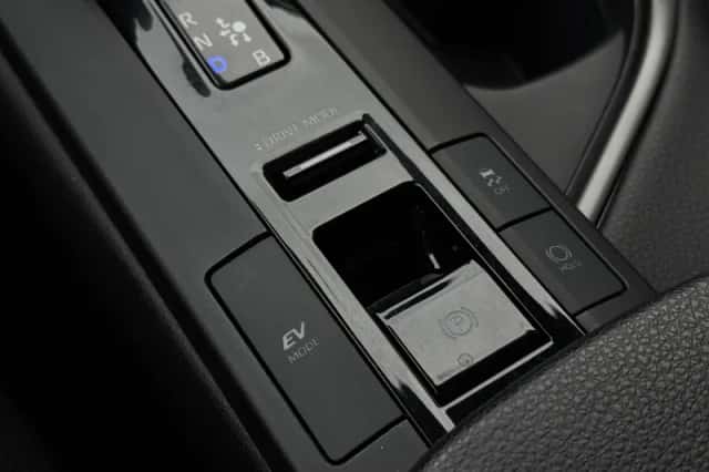Toyota C hr (2024) thumbnail 30