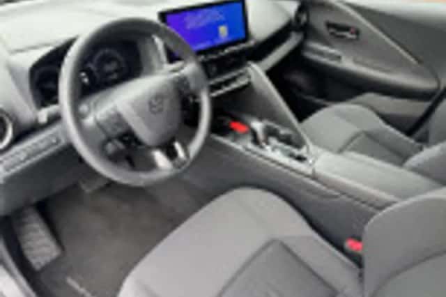 Toyota C hr (2024) thumbnail 36