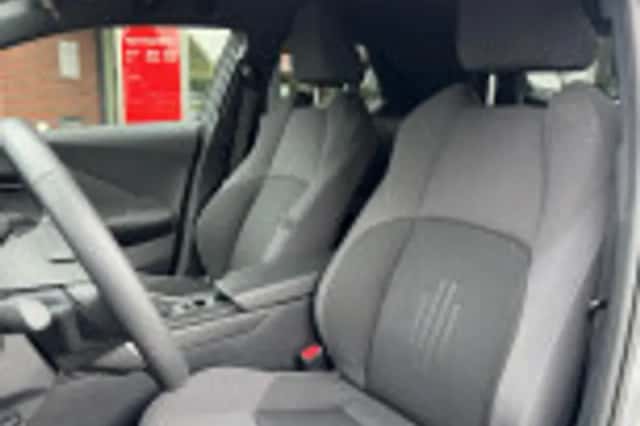 Toyota C hr (2024) thumbnail 41