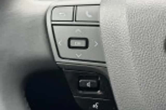 Toyota C hr (2024) thumbnail 48