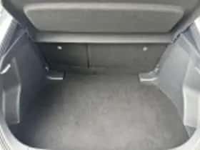 Toyota C hr (2024) thumbnail 61