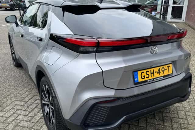 Toyota C hr (2024) thumbnail 9