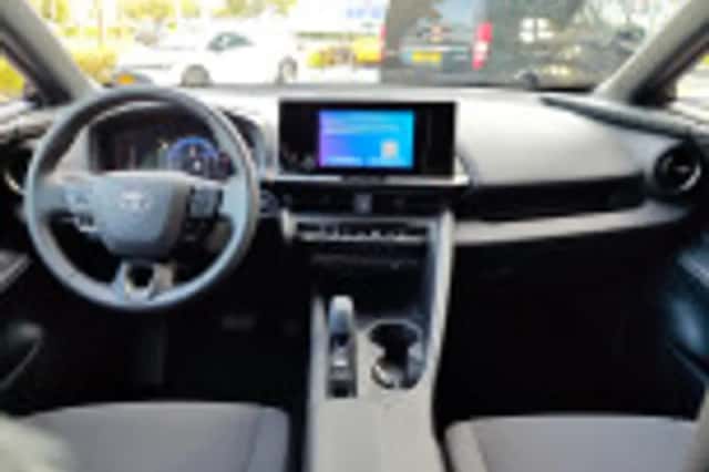 Toyota C hr (2024) thumbnail 41