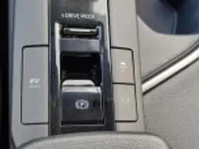 Toyota C hr (2024) thumbnail 56