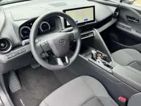 Toyota C hr (2025) thumbnail 2