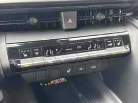 Toyota C hr (2025) thumbnail 28