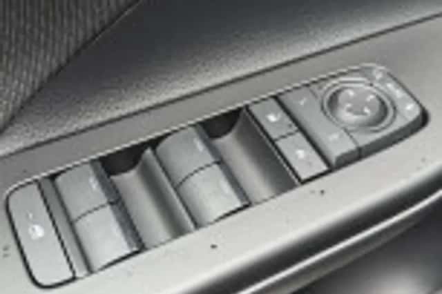 Toyota C hr (2025) thumbnail 48
