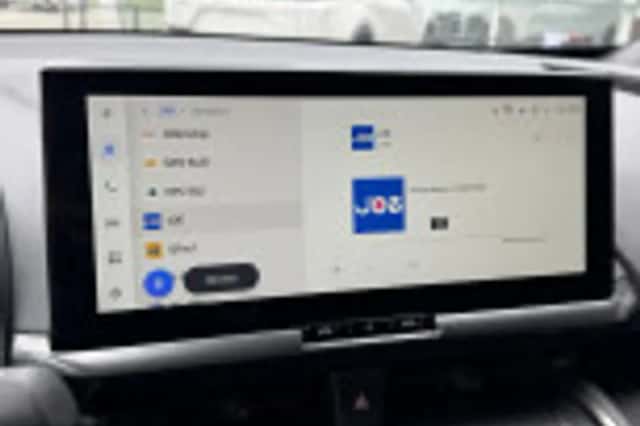 Toyota C hr (2025) thumbnail 56