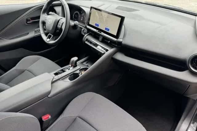 Toyota C hr (2025) thumbnail 10