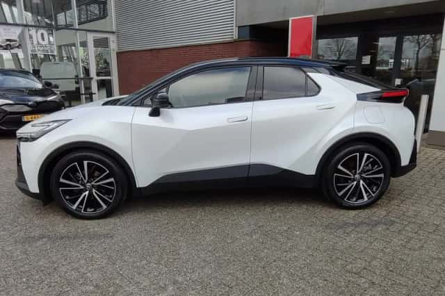 Toyota C hr (2024) thumbnail 11