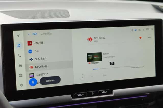 Toyota C hr (2024) thumbnail 16