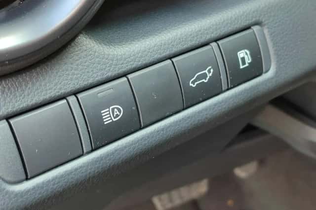 Toyota C hr (2024) thumbnail 21