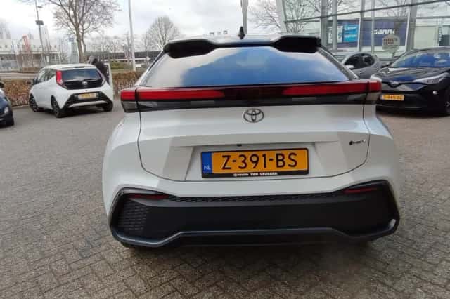 Toyota C hr (2024) thumbnail 43