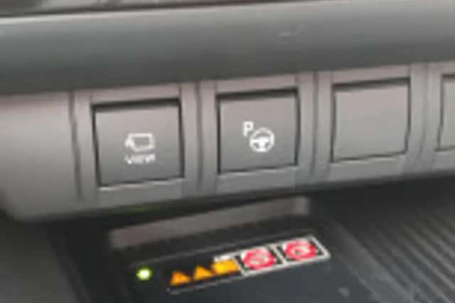 Toyota C hr (2024) thumbnail 56