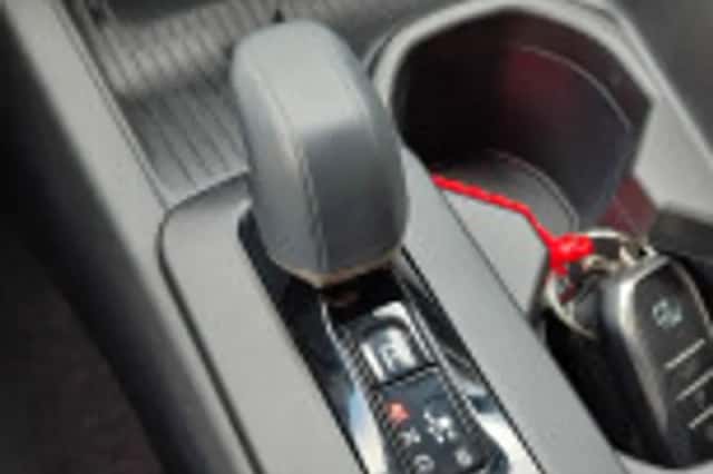 Toyota C hr (2024) thumbnail 62