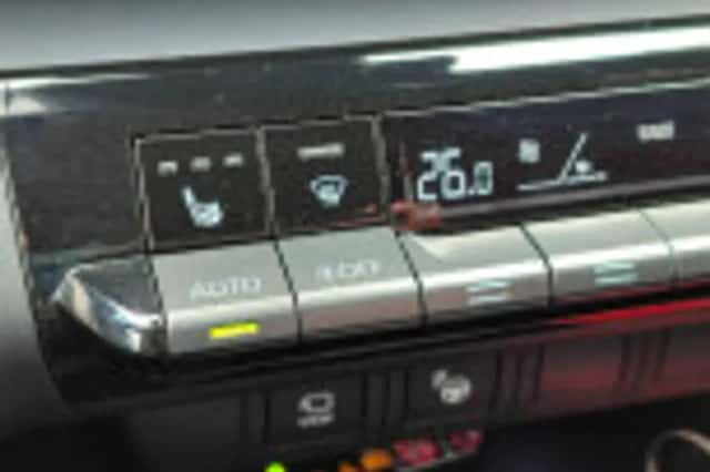 Toyota C hr (2024) thumbnail 76