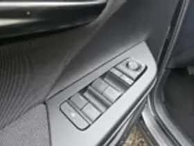 Toyota C hr (2025) thumbnail 48