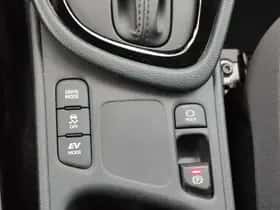 Toyota Yaris (2025) thumbnail 31