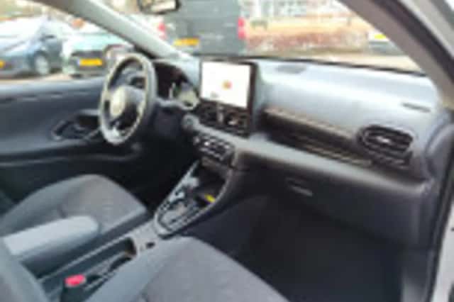 Toyota Yaris (2025) thumbnail 42